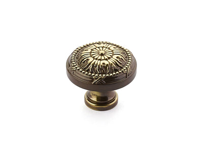 Schaub Versailles Knob