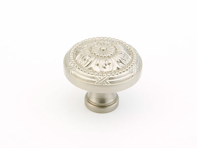 Schaub Versailles Knob