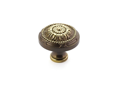 Schaub Versailles Knob